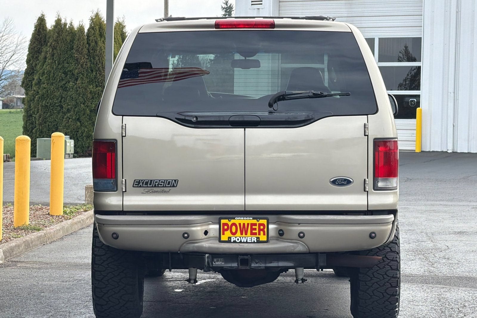 2005 Ford Excursion — detail view