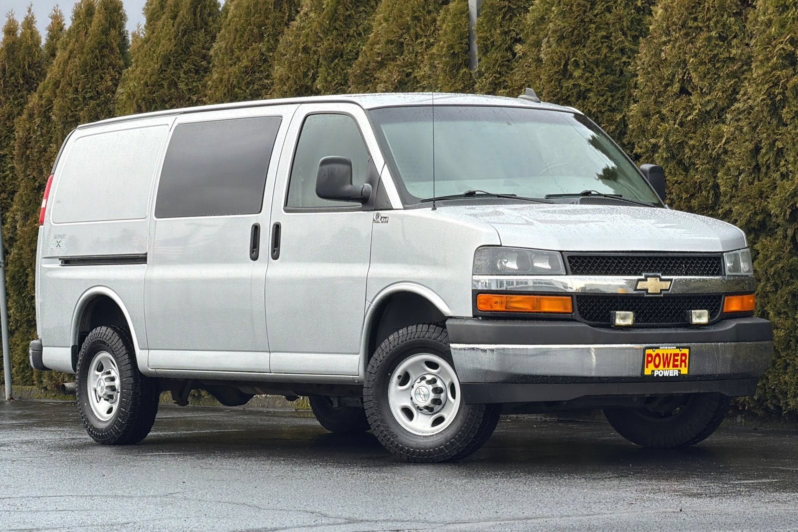 2017 Chevrolet Express Cargo 2500 — side profile view