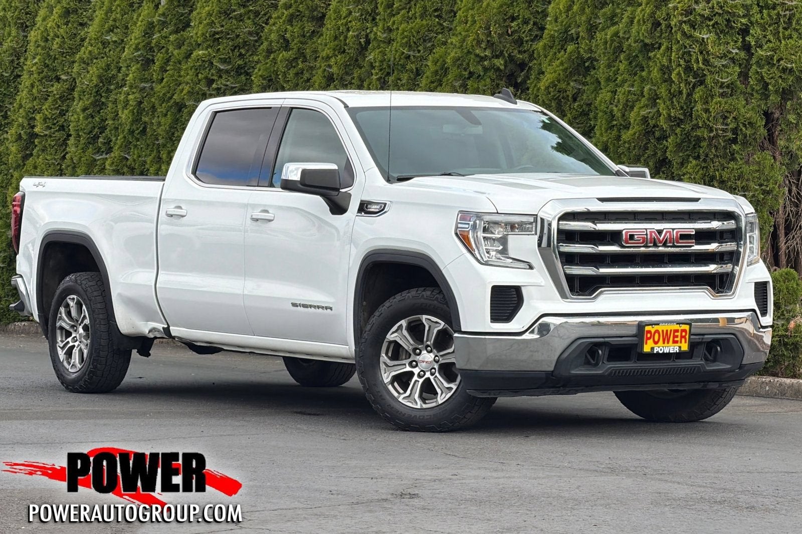 2021 GMC Sierra 1500 SLE in Summit White — front three-quarter view