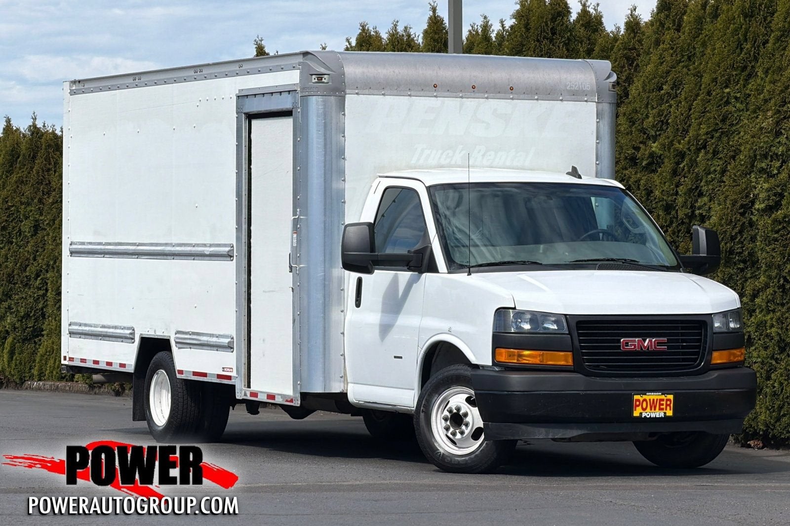 2022 GMC Savana Cutaway 3500 Gas in Summit White — front three-quarter view