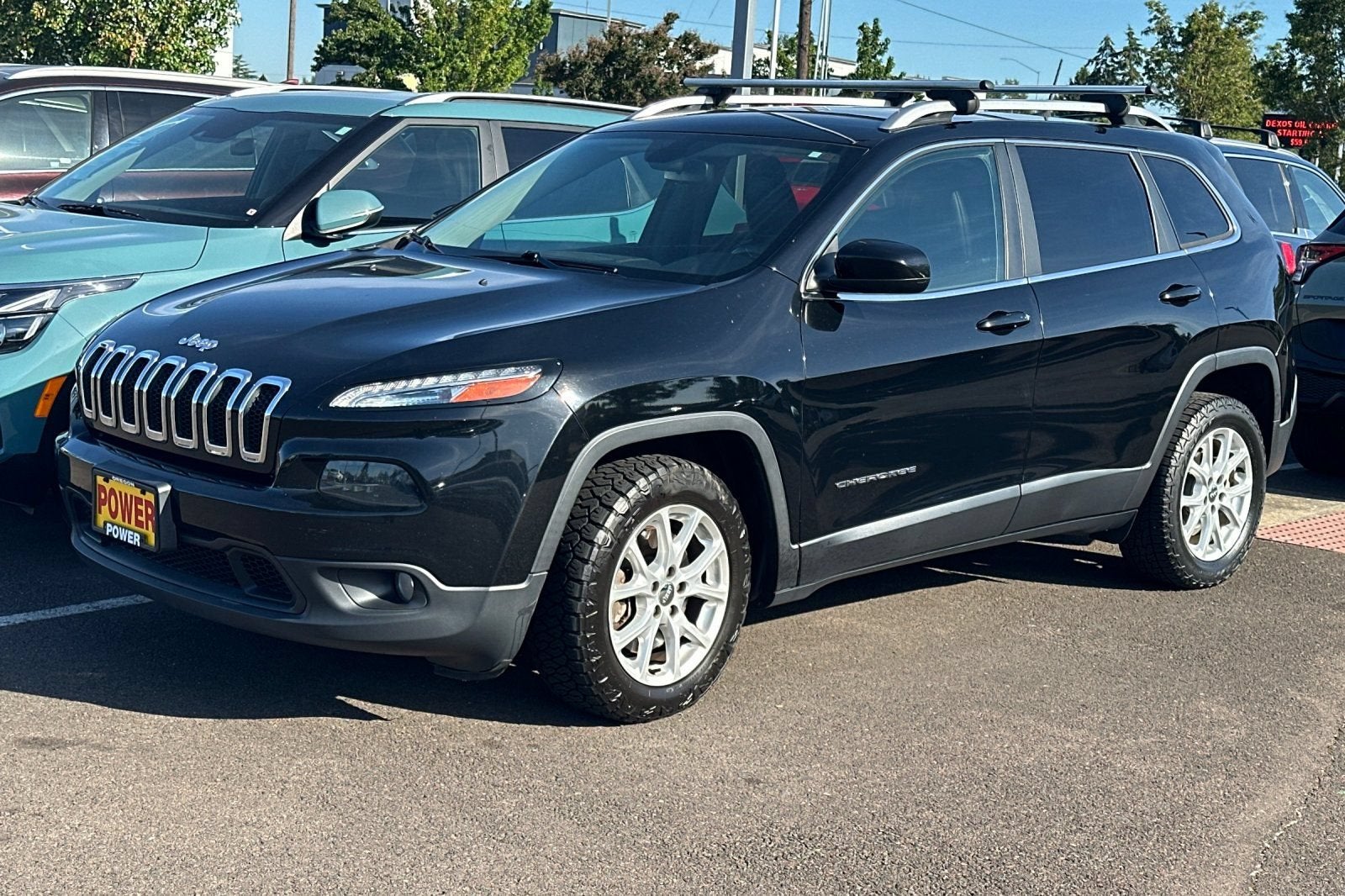 2018 Jeep Cherokee — side profile view