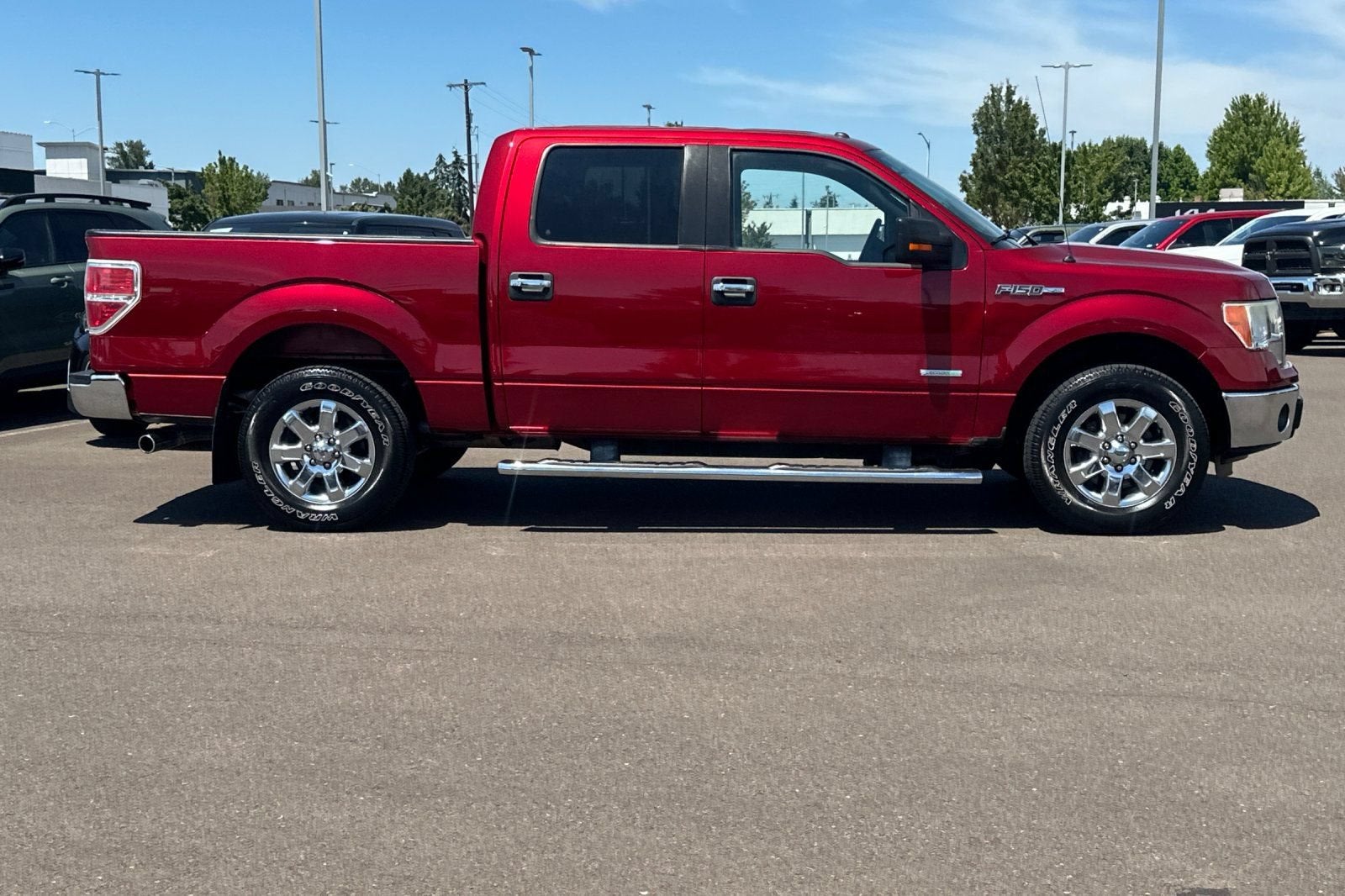 2014 Ford F-150 — rear three-quarter view