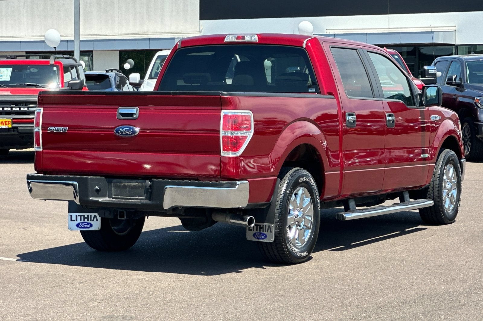2014 Ford F-150 — interior view