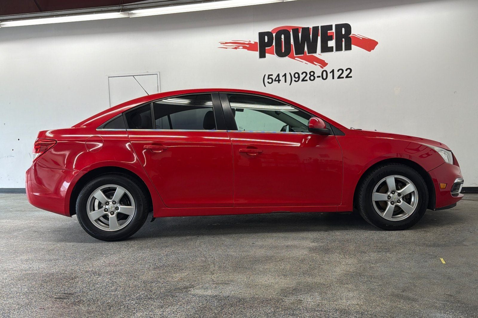 2015 Chevrolet Cruze — side profile view