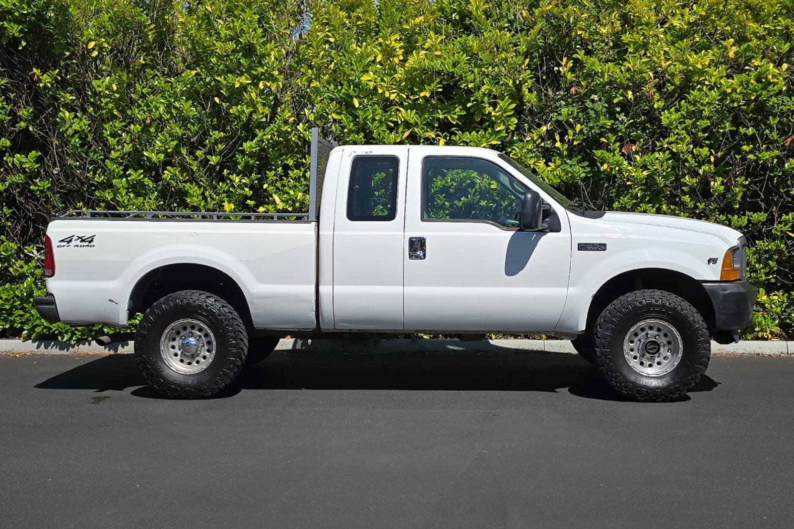 2001 Ford F-250SD — rear three-quarter view