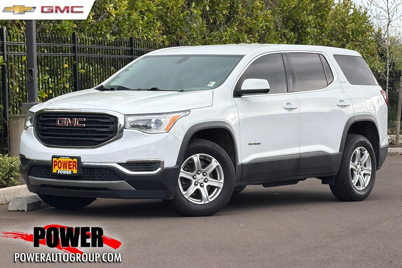 2019 GMC Acadia SLE-1 in Summit White — front three-quarter view