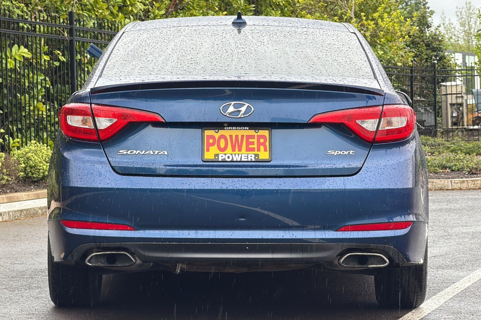 2015 Hyundai Sonata — detail view