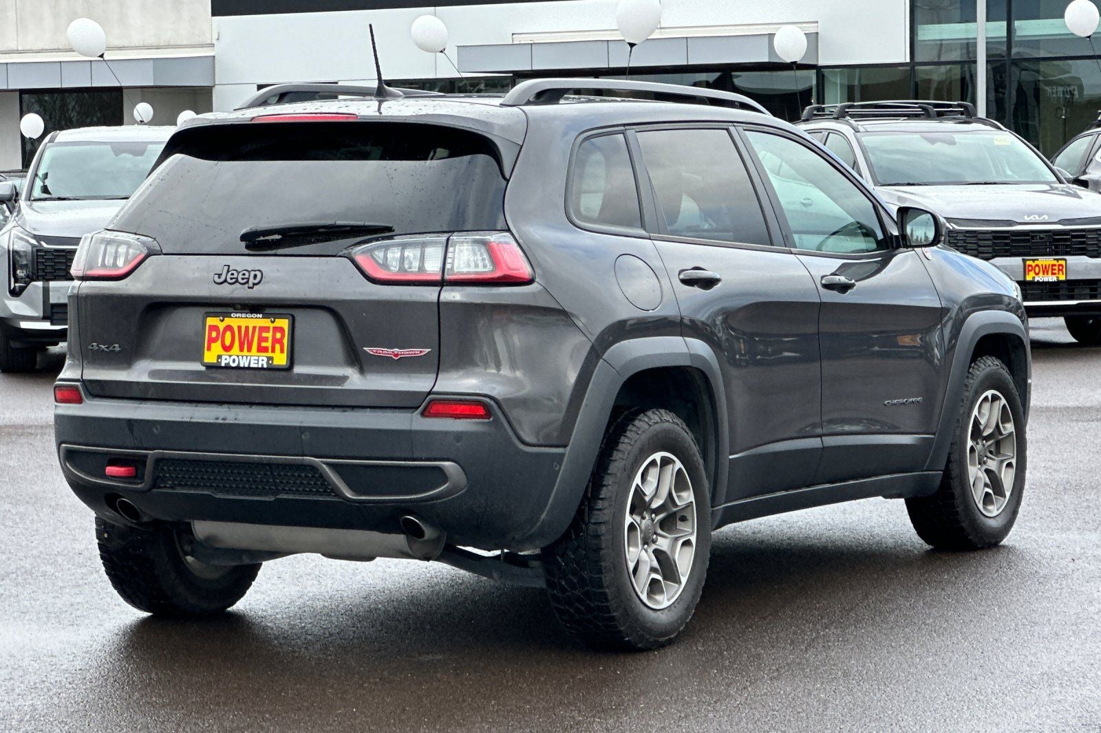 2020 Jeep Cherokee — interior view