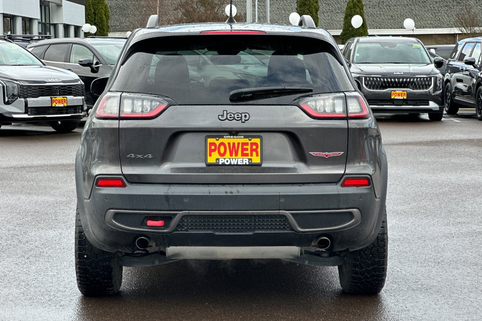 2020 Jeep Cherokee — detail view