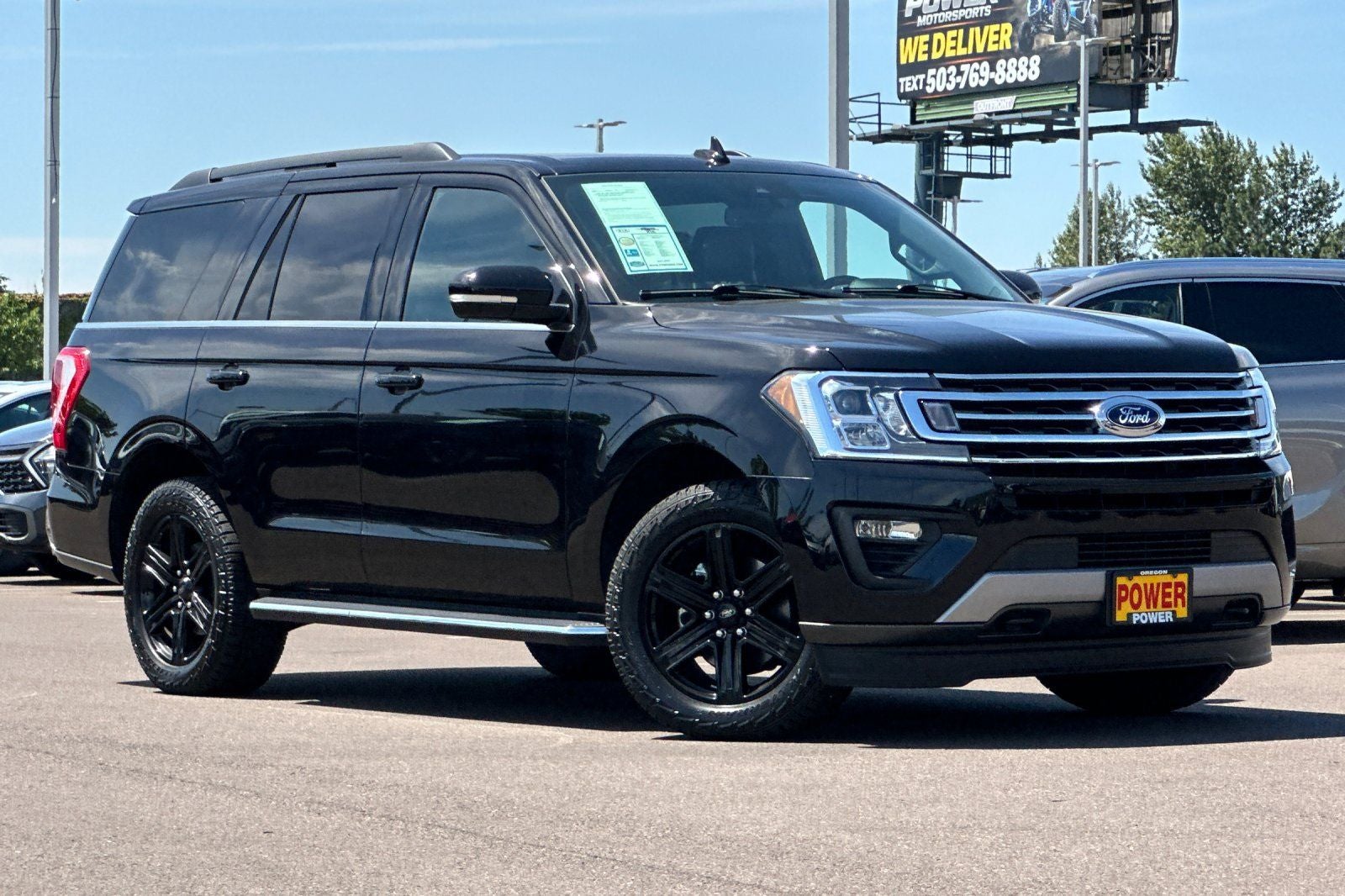 2021 Ford Expedition — side profile view