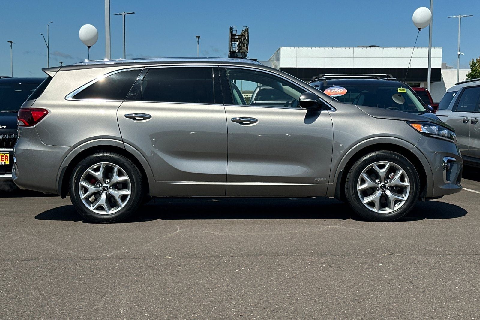 2019 Kia Sorento — rear three-quarter view