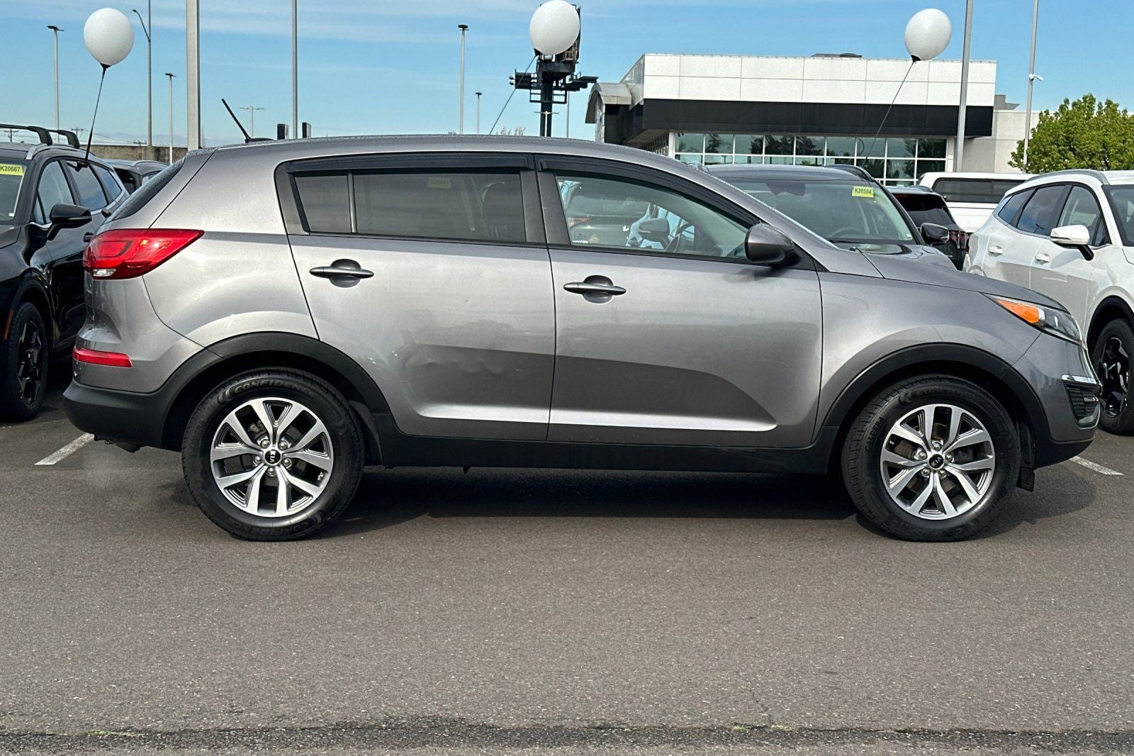 2016 Kia Sportage — rear three-quarter view